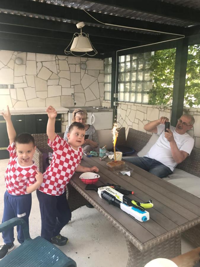 Near Beach Studio Kaštela المظهر الخارجي الصورة